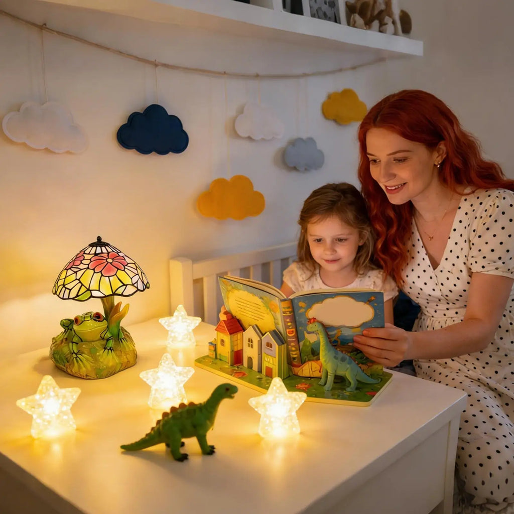 Vintage Table Lamp Frog LED Desk Light Bedroom Reading Lamp Garden Style Stained Glass Frog And Flower Shaped Light Home Decor