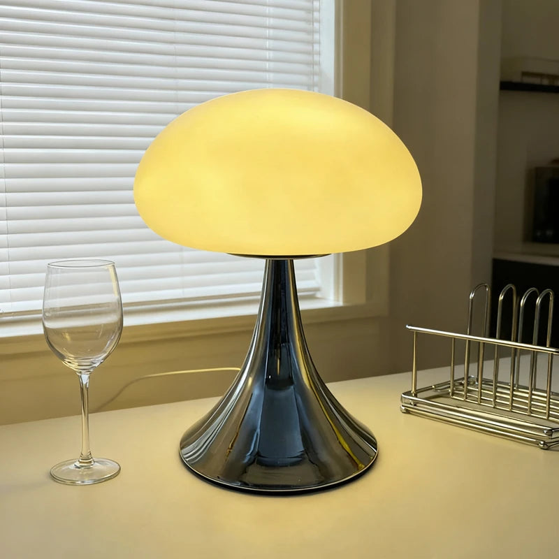 French-Style Mushroom Table Lamp Mid-Century Creative Decor Ambient Lamp for Guesthouse Bedroom Bedside Desk
